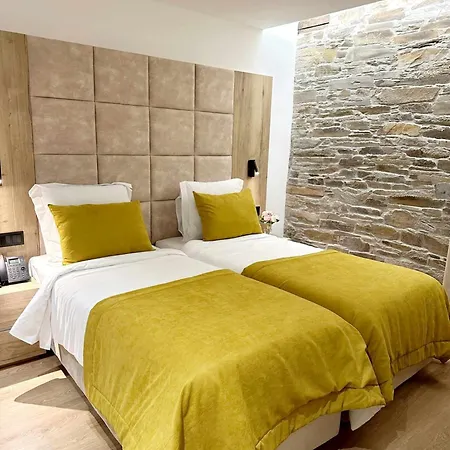 Coracao Do Tua Hotel *