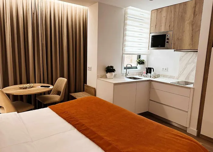 Hotel Coracao Do Tua 3*